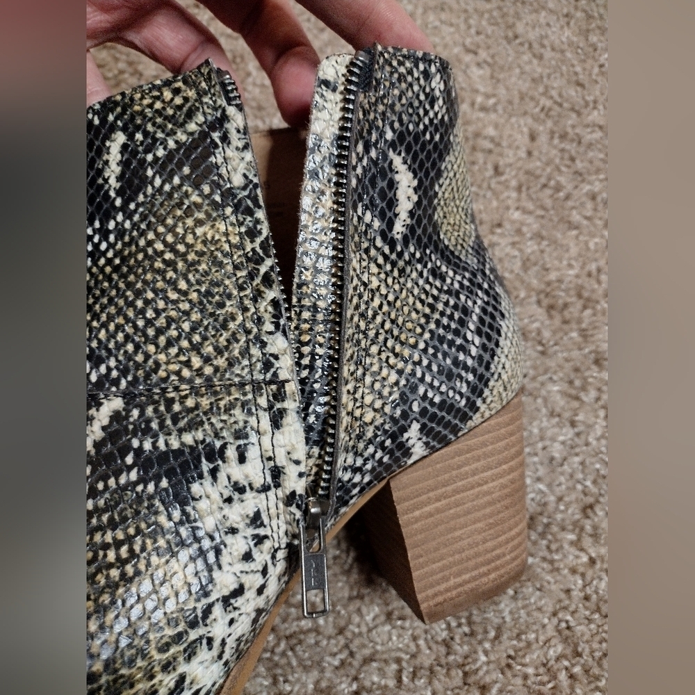 Madewell Snake Embossed Ankle Boots 8.5 - Picture 12 of 14
